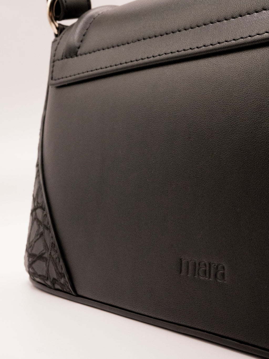 ZAYNA Bag – Black